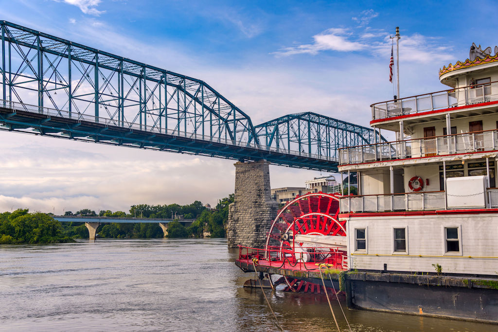 Take a ride on Chattanooga's historic Southern Belle Riverboat for a festive breakfast with Santa - credit: Sean Pavone 123rf com